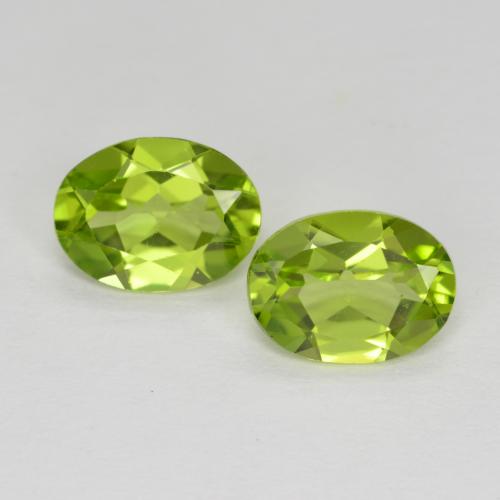 Medium Green Peridot Gem - 1.1ct Oval Facet (ID: 572994)