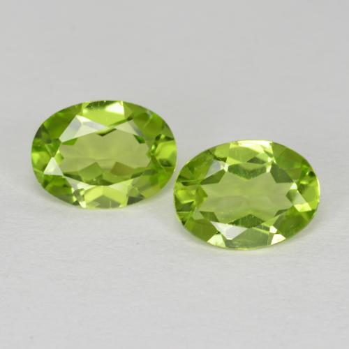 Medium Green Peridot Gem - 1ct Oval Facet (ID: 573002)