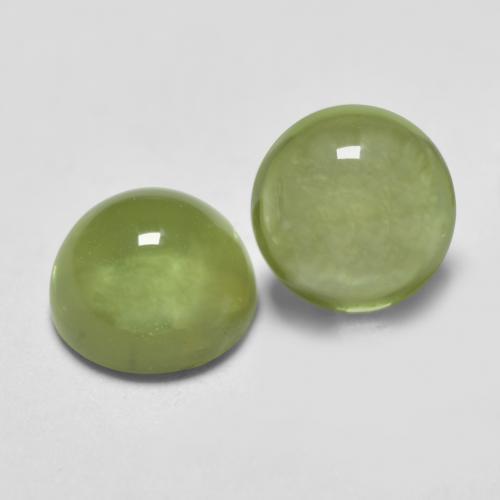 Lively Green Peridot Gem - 0.4ct Round Cabochon (ID: 573108)