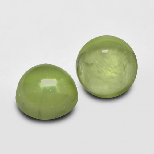 Lively Green Peridot Gem - 0.4ct Round Cabochon (ID: 573445)