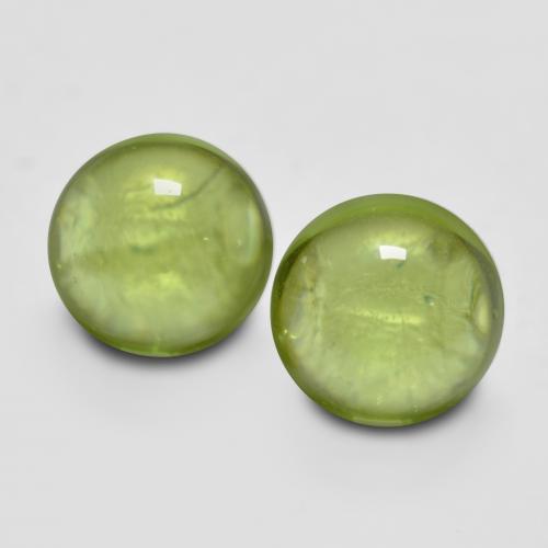 Lively Green Peridot Gem - 0.4ct Round Cabochon (ID: 573448)