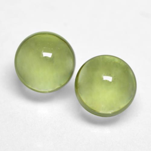 Light Lively Green Peridot Gem - 0.4ct Round Cabochon (ID: 573688)