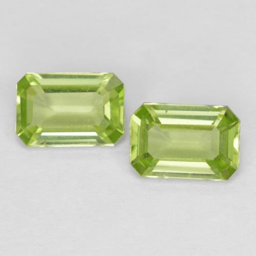 Light Lively Green Peridot Gem - 0.5ct Octagon Step Cut (ID: 585690)