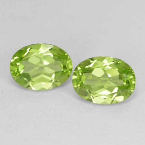 Medium Green Peridot Gem - 1.6ct Oval Facet (ID: 592909)