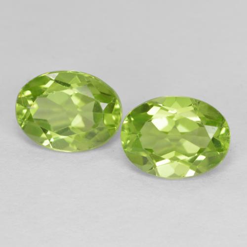 Medium Green Peridot Gem - 1.5ct Oval Facet (ID: 592913)