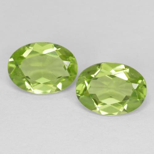 Medium Green Peridot Gem - 1.3ct Oval Facet (ID: 592914)