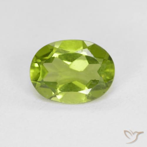 1.40ct Natural Lively Green Peridot, Oval, VS