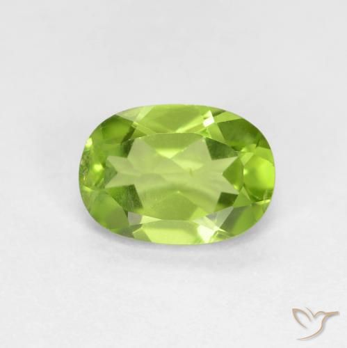 0.89ct Natural Lively Green Peridot, Oval, VS