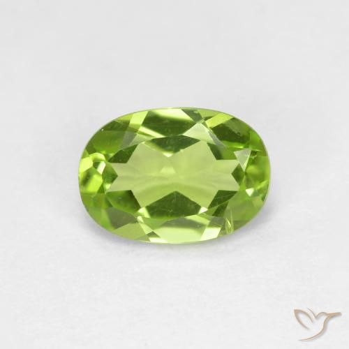 0.85ct Natural Medium Green Peridot, Oval, VS