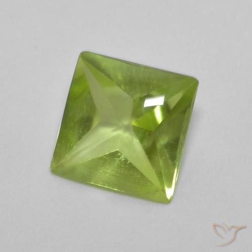 0.93ct Natural Light Lively Green Peridot, Square, Transparent