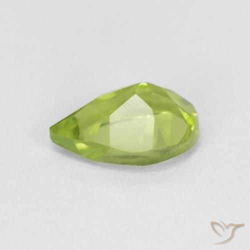 Peridot Gemstone in 7 x 5 mm (calibrated) Size for Sale, Peridot Stone in Medium Green Color