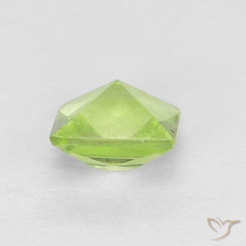 Peridot Gemstone in 5 x 5 mm (calibrated) Size for Sale, Peridot Stone in Medium Green Color