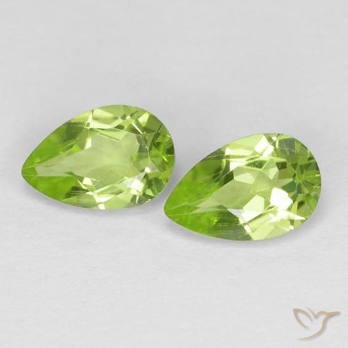 6,2 x 4mm Paar birnenschliff Peridot - Gewicht 0,88 ct gesamt / durchschn. 0,44 ct, Leichtes lebendiges Grün Farbe in VS Reinheit, natürlicher Edelstein, Mohs-Härte 6,5 - 7 Geeignet für den täglichen Gebrauch im Schmuck, Photo A