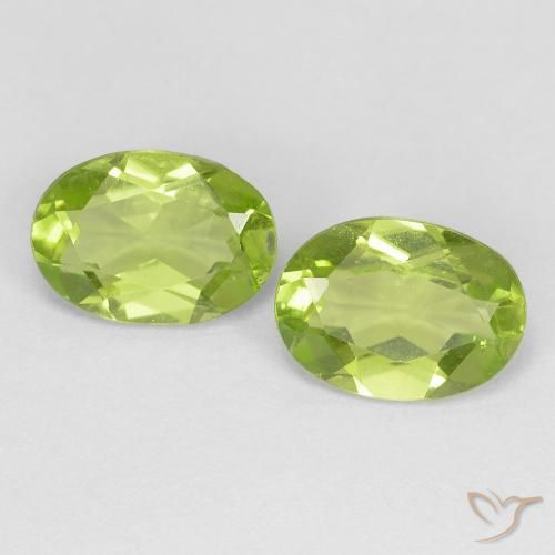 1.64ctw Natural Lively Green Peridot, Oval, VVS-VS