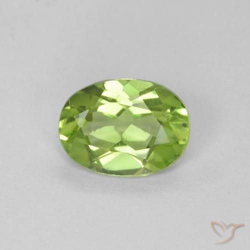 0.83ct Natural Medium Green Peridot, Oval, VVS-VS