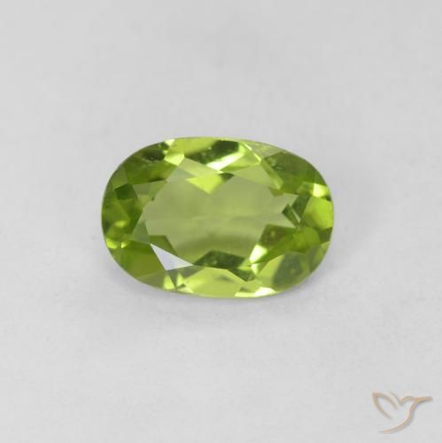 0.80ct Natural Medium Green Peridot, Oval, VVS