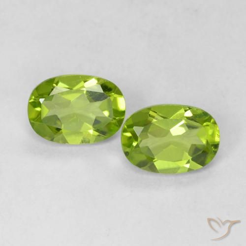 1.84ctw Natural Lively Green Peridot, Oval, VS