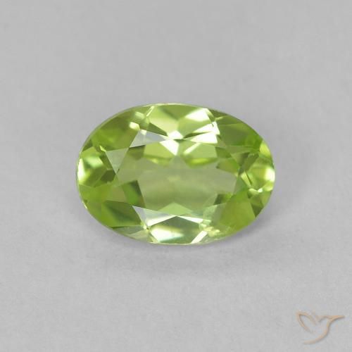 0.80ct Natural Lively Green Peridot, Oval, VVS-VS