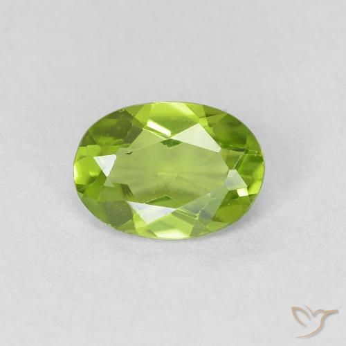 0.73ct Natural Medium Green Peridot, Oval, VVS-VS