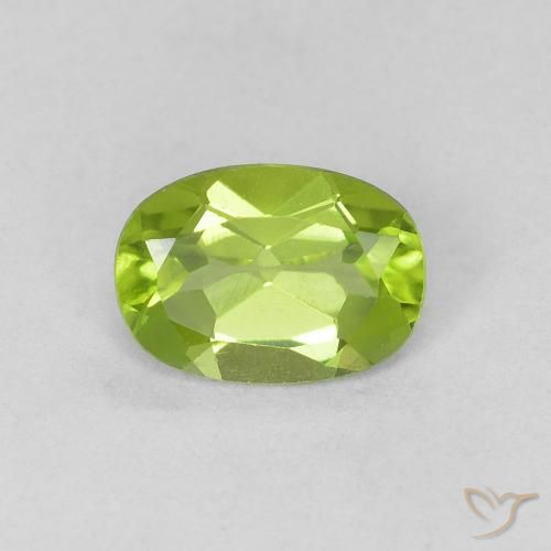 0.82ct Natural Lively Green Peridot, Oval, VVS-VS
