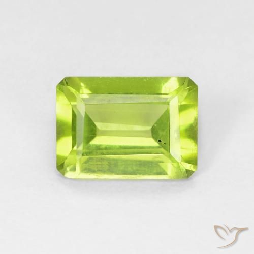 1,08 ct Peridot im Achteckschliff, 7,1 x 5,1 mm aus China, Photo A