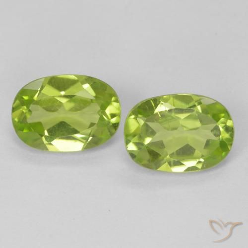 1.71ctw Natural Lively Green Peridot, Oval, VS