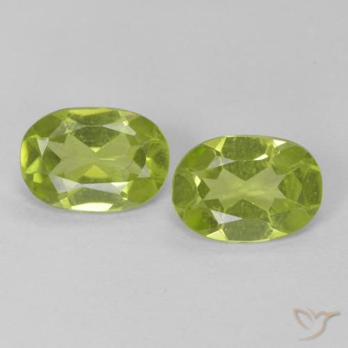 1.39ctw Natural Medium Green Peridot, Oval, VS
