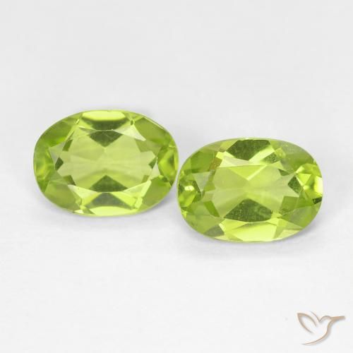 1.67ctw Natural Medium Green Peridot, Oval, VS