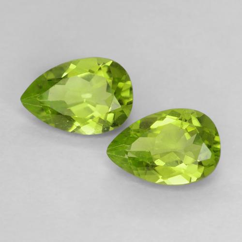 2 Stück/Paar Birne Peridot in Größe 6,1 x 4,2mm, Gewicht 0,92 ct gesamt / durchschnittl. 0,46 ct, Mittelgrün in VS Reinheit, Garantiert natürliche Edelsteine, Mohs-Härte 6,5 - 7 Geeignet für den täglichen Gebrauch im Schmuck, Photo A