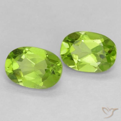 1.78ctw Natural Medium Green Peridot, Oval, VS