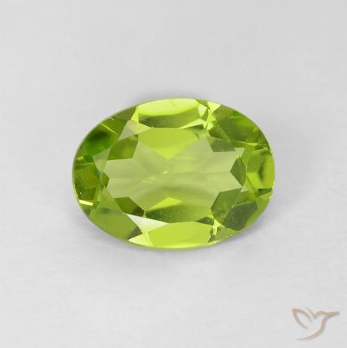 1.05ct Natural Medium Green Peridot, Oval, VVS-VS