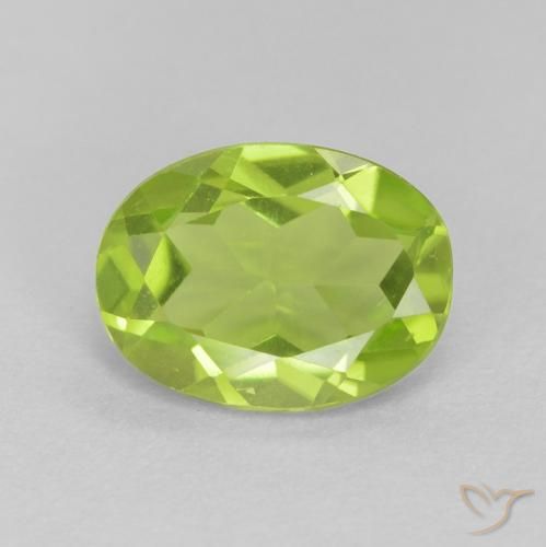 1.11ct Natural Bright Green Peridot, Oval, VVS-VS