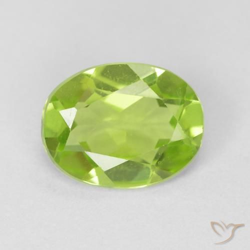 1.09ct Natural Bright Green Peridot, Oval, VVS-VS