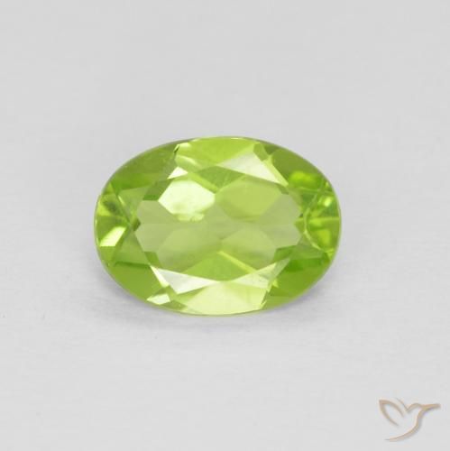 1.00ct Natural Lively Green Peridot, Oval, VVS-VS