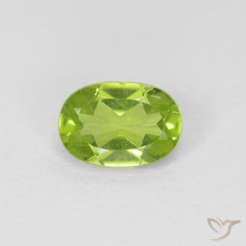 0.92ct Natural Medium Green Peridot, Oval, VVS-VS