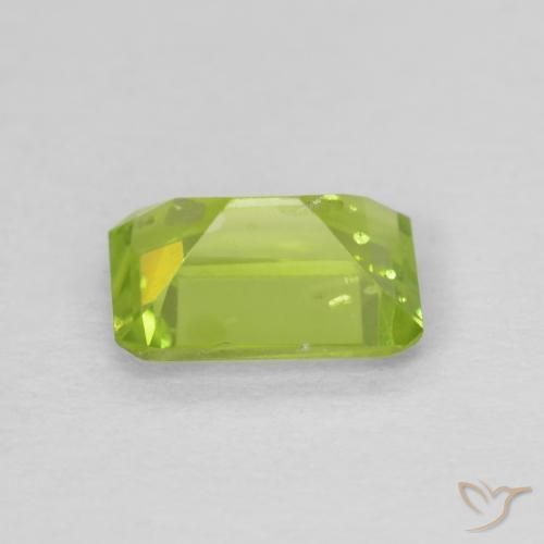 Peridot Gemstone in 7 x 5 mm (calibrated) Size for Sale, Peridot Stone in Medium Green Color