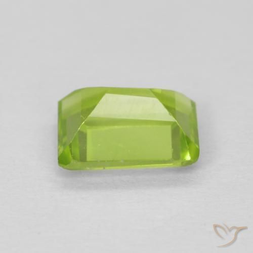 Peridot Gemstone in 6.6 x 5 mm Size for Sale, Peridot Stone in Bright Green Color