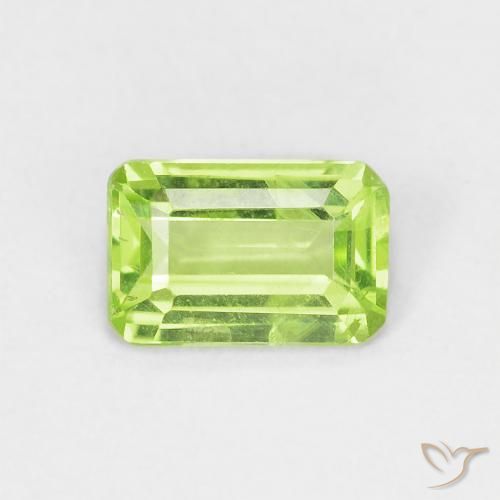 0.54ct Natural Lively Green Peridot, Octagon / Emerald Cut, VS, Photo A
