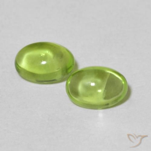 1.02ctw Natural Lively Green Peridot, Oval, Transparent