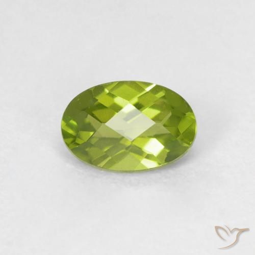 0.55ct Natural Lively Green Peridot, Oval, VVS-VS