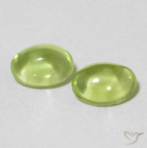 1.02ctw Natural Lively Green Peridot, Oval, Transparent