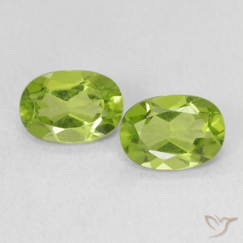 1.77ctw Natural Lively Green Peridot, Oval, VS
