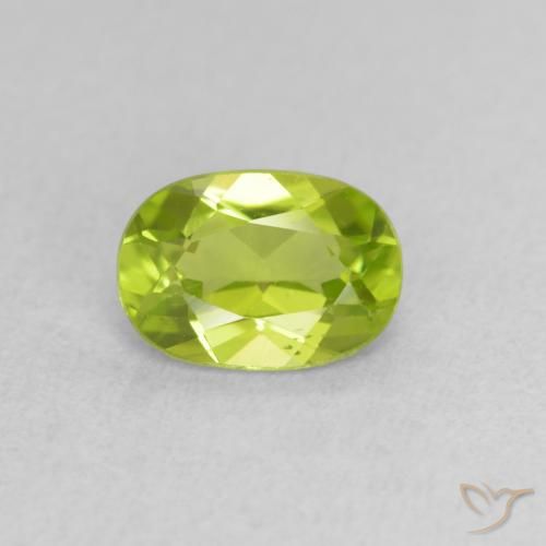 0.90ct Natural Yellowish Green Peridot, Oval, VVS-VS
