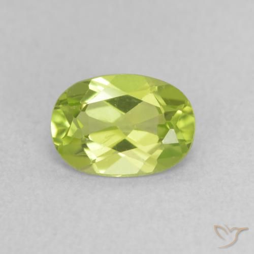0.85ct Natural Bright Green Peridot, Oval, VS