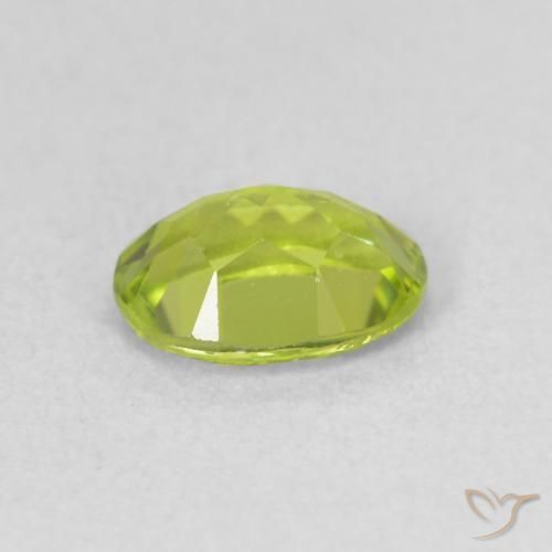 Peridot Gemstone in 7 x 5 mm (calibrated) Size for Sale, Peridot Stone in Medium Green Color