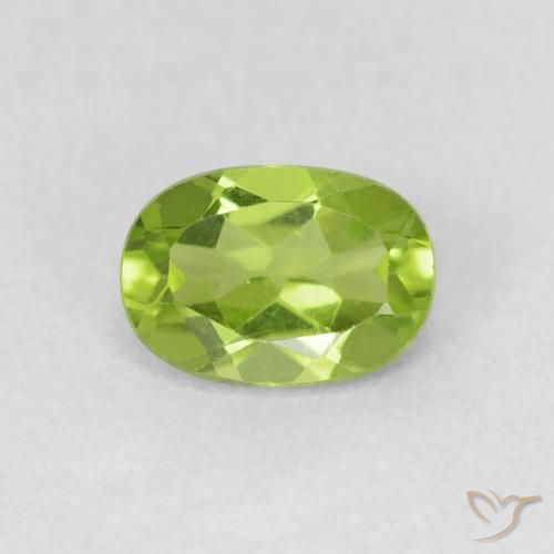 0.96ct Natural Lively Green Peridot, Oval, VS