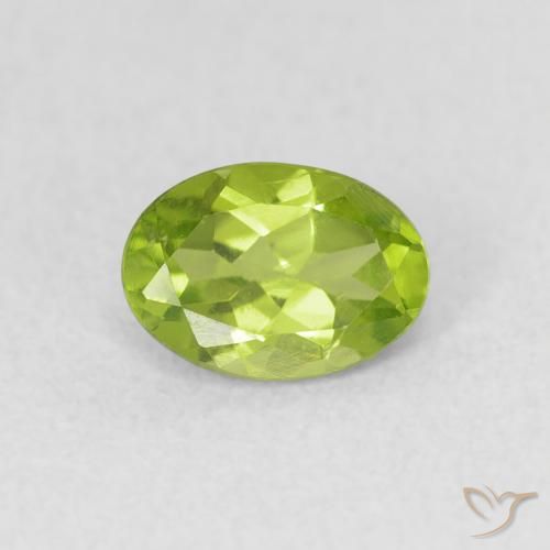 0.85ct Natural Medium Green Peridot, Oval, VS