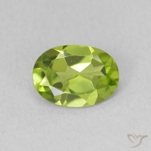 0.95ct Natural Medium Green Peridot, Oval, VS