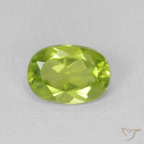 0.92ct Natural Medium Green Peridot, Oval, VS