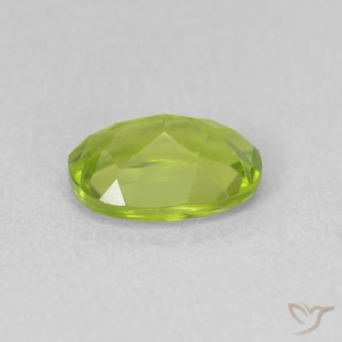 Peridot Gemstone in 7 x 5 mm (calibrated) Size for Sale, Peridot Stone in Medium Green Color